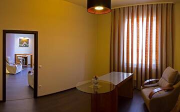 Фото номера Бизнес-люкс Отель Gosudar Hotel г. Кропивницкий 3