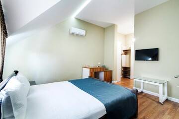 Фото номера Номер Делюкс Отель Gosudar Hotel г. Кропивницкий 3