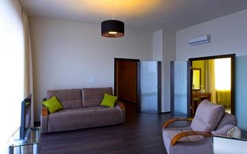 Фото номера Бизнес-люкс Отель Gosudar Hotel г. Кропивницкий 8