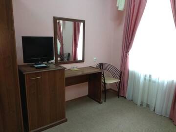 Фото номера Двухместный номер с 2 отдельными кроватями Отель Hotel Korona г. Кропивницкий 16
